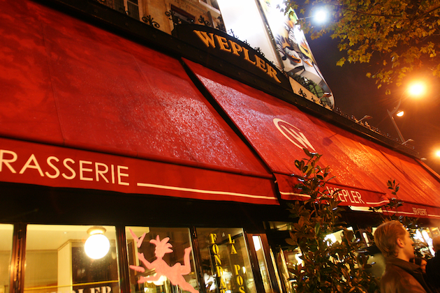 OYSTERS IN PARIS – Brasserie Wepler